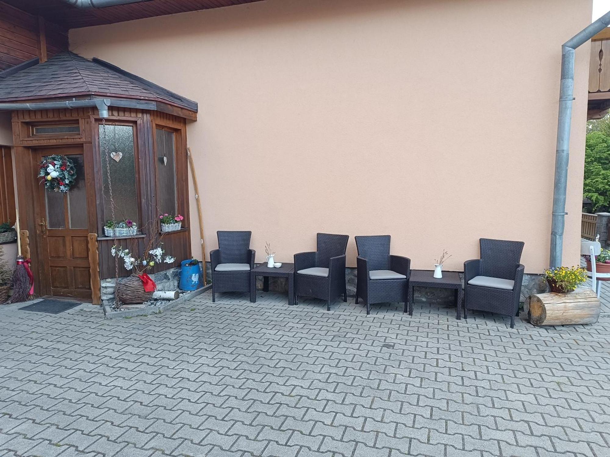 Privat Majo Hotel Liptovsky Mikulas Bagian luar foto